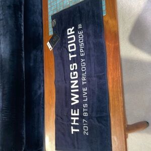 NWT🎤🇰🇷BTS The Wings Tour 2017 live Trilogy Episode III Towel
